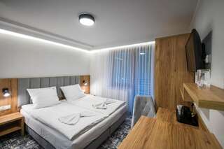 Отели типа «постель и завтрак» Dom Wczasowy Sailor Леба Двухместный номер Делюкс с 1 кроватью или 2 отдельными кроватями и балконом-1
