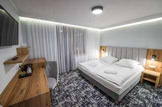 Отели типа «постель и завтрак» Dom Wczasowy Sailor Леба Двухместный номер Делюкс с 1 кроватью или 2 отдельными кроватями и балконом-6