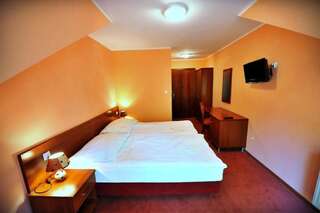 Отели типа «постель и завтрак» Dom Wczasowy Sailor Леба Стандартный двухместный номер с 1 кроватью или 2 отдельными кроватями и балконом-3